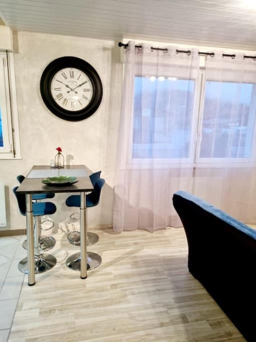 Appartement Proche Du Centre Ville Et Du Lac ジェラールメ エクステリア 写真